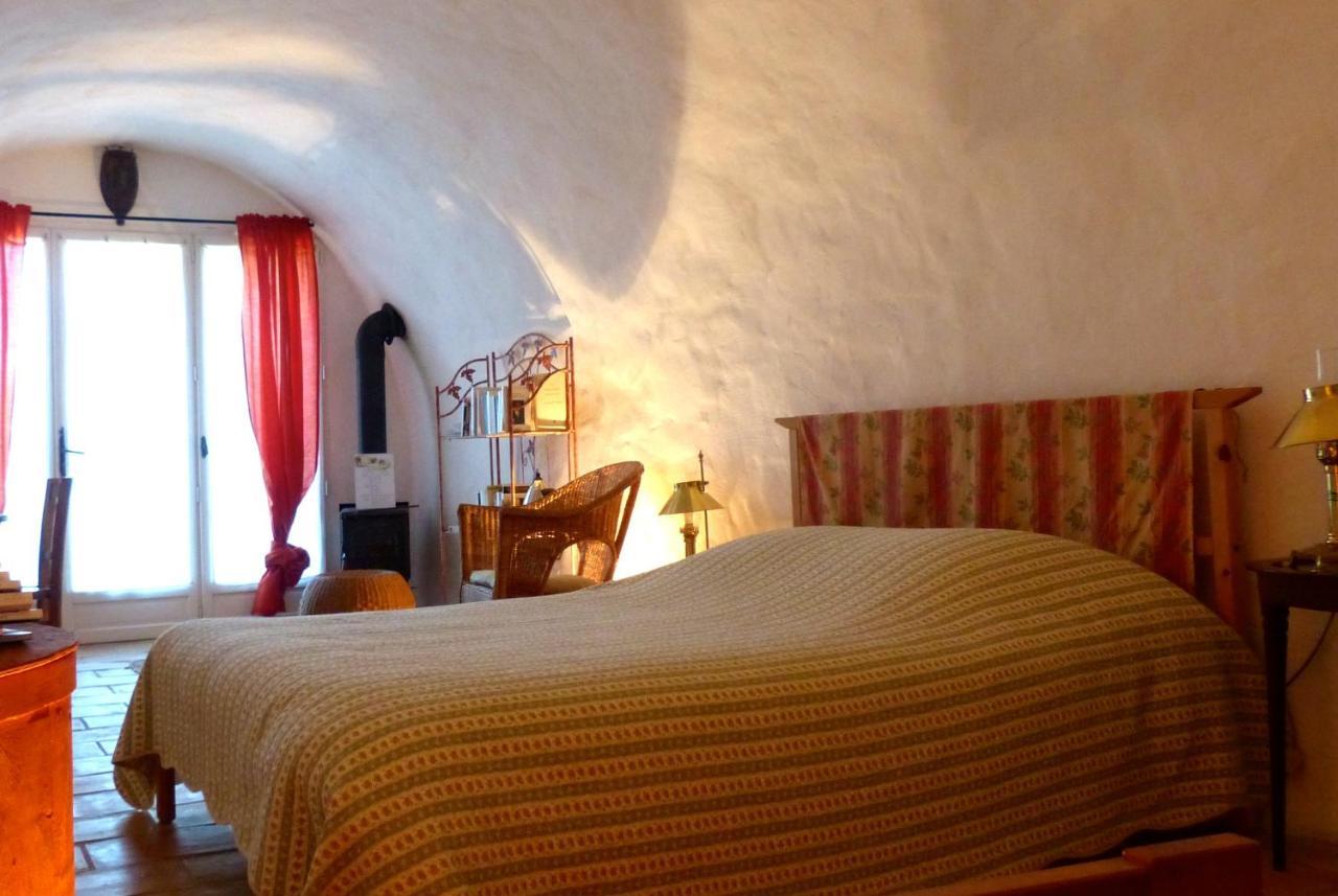 Le Deffend Vieux Bed & Breakfast Trets Eksteriør bilde