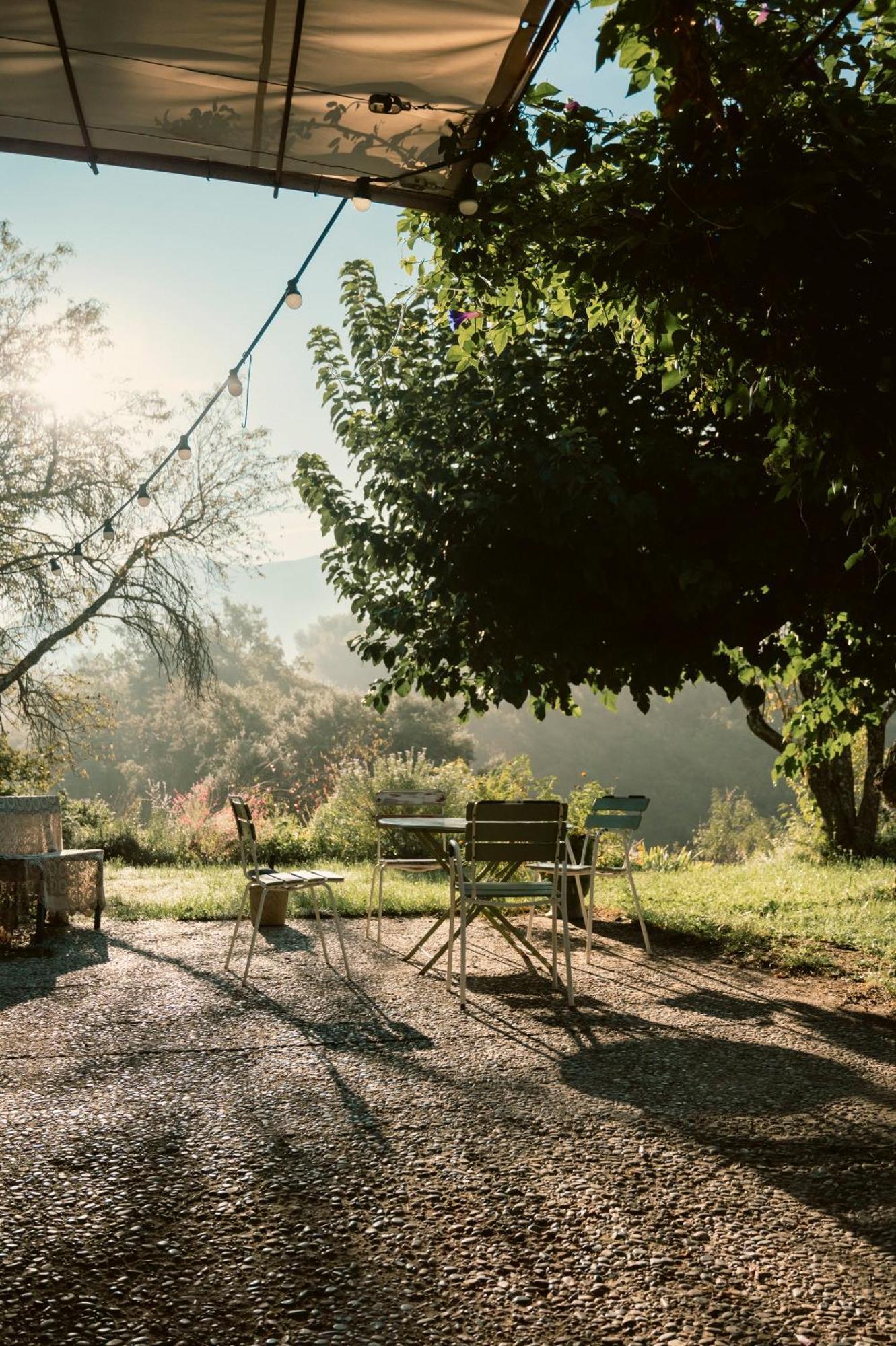 Le Deffend Vieux Bed & Breakfast Trets Eksteriør bilde